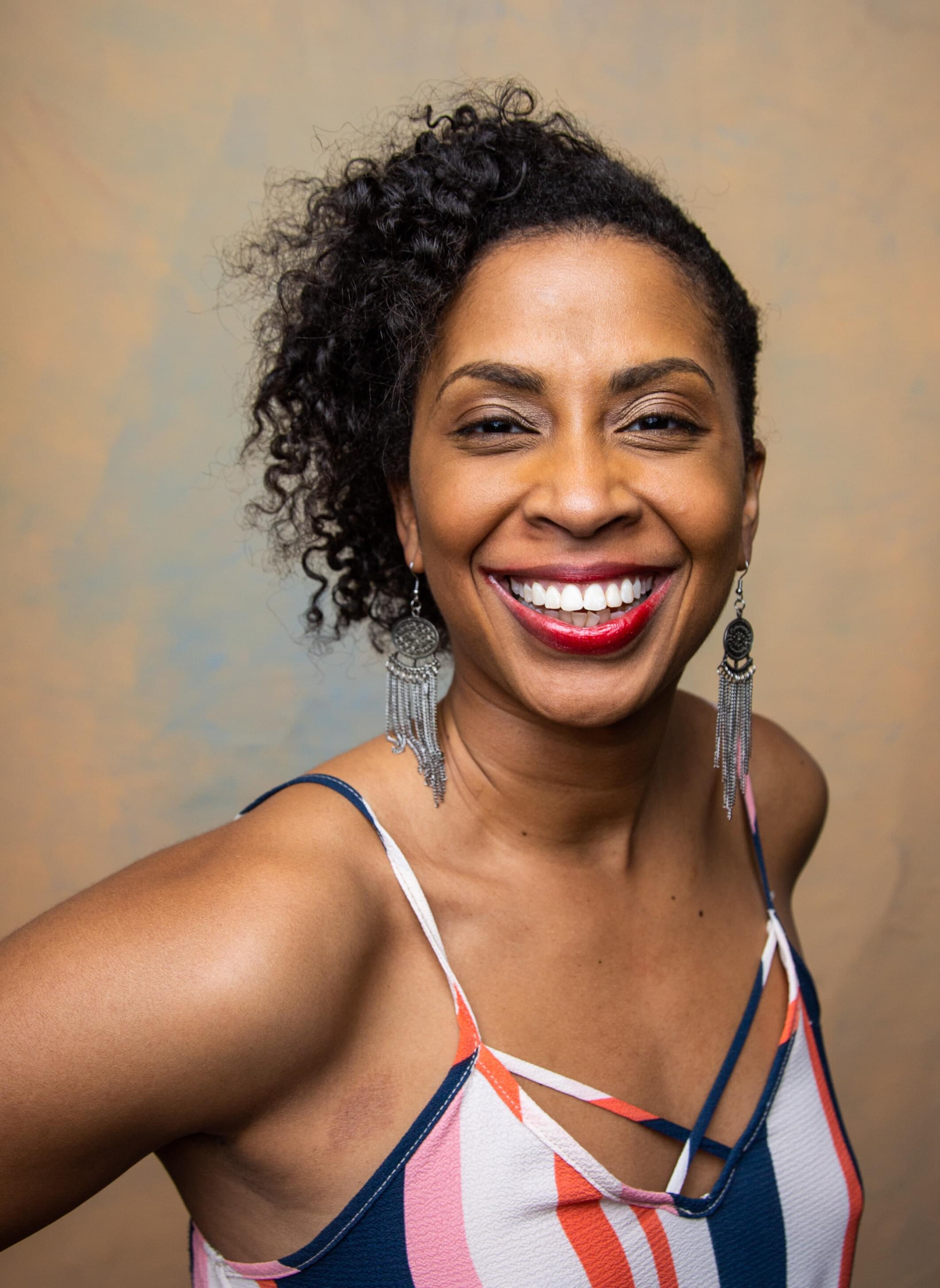 Monique Johnson - 7u05fi8
